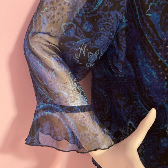 Sheer top with attached shell - Picture 2 of 5